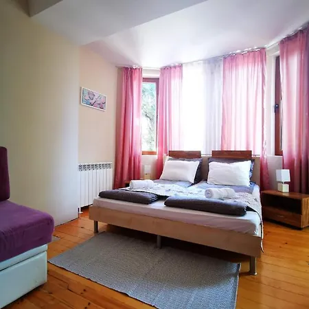 Гостевой дом Casa Divna *